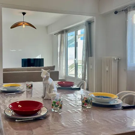 Hye029-234 T2-4 Personnes- Lejlighed Hyères