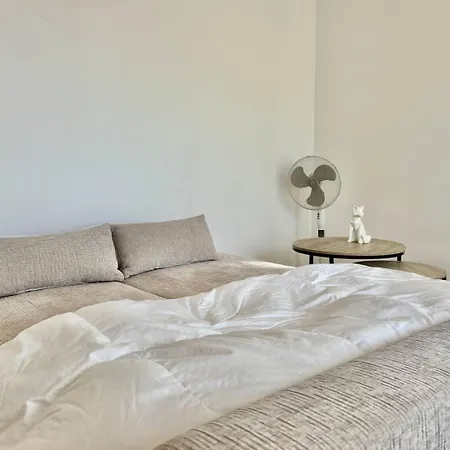 Apartment Hye029-234 T2-4 Personnes- Hyeres